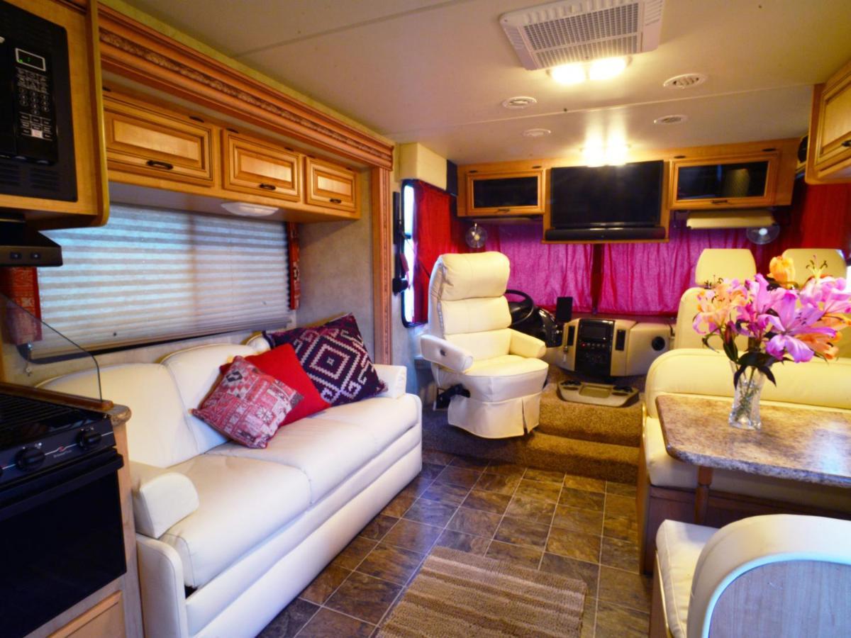 Luxury American Rv With Hot Tub West Chiltington Ngoại thất bức ảnh