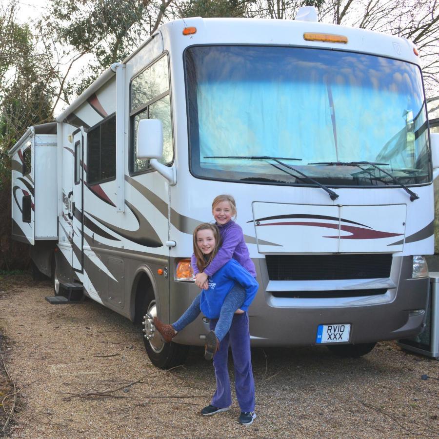 Luxury American Rv With Hot Tub West Chiltington Ngoại thất bức ảnh